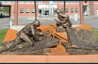 monumento dedicato ai vigili del fuoco